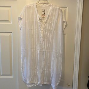 Peta & Greta sheer tunic